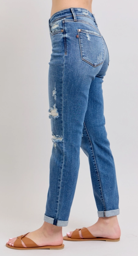 Judy Blue Vintage Wash Boyfriend Fit w/ Destroy