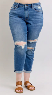 Judy Blue Vintage Wash Boyfriend Fit w/ Destroy