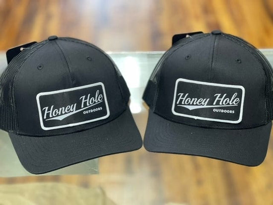 Load image into Gallery viewer, HONEY HOLE SNAPBACK - CLUBHOUSE - BLACK Shop on Main Street

